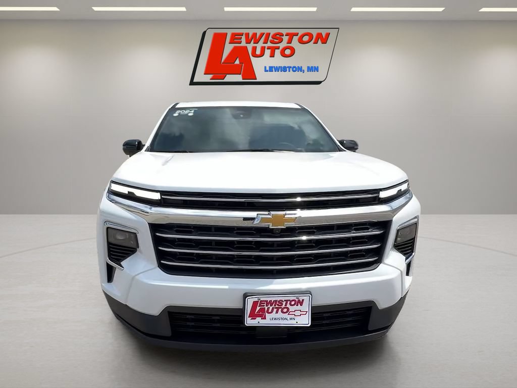 Used 2024 Chevrolet Traverse LT w/ Trailering Package AWD/4WD image 8