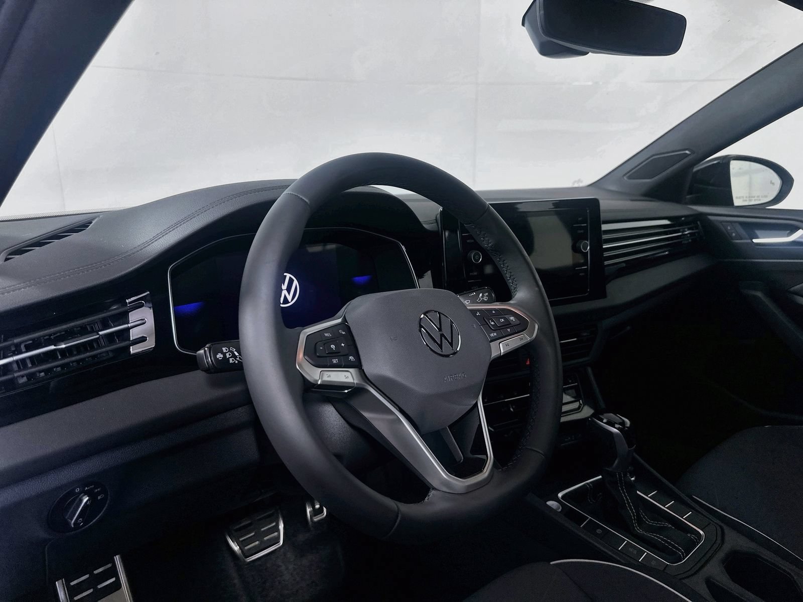 New 2027 Volkswagen Jetta Sport FWD image 9