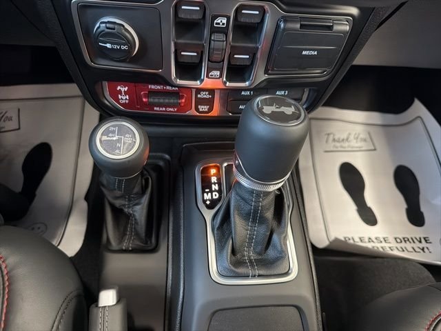 New 2026 Jeep Wrangler Unlimited Rubicon AWD/4WD image 26