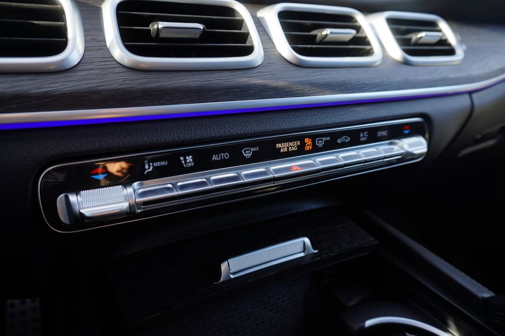 Used 2021 Mercedes-Benz GLE 350 4MATIC image 17