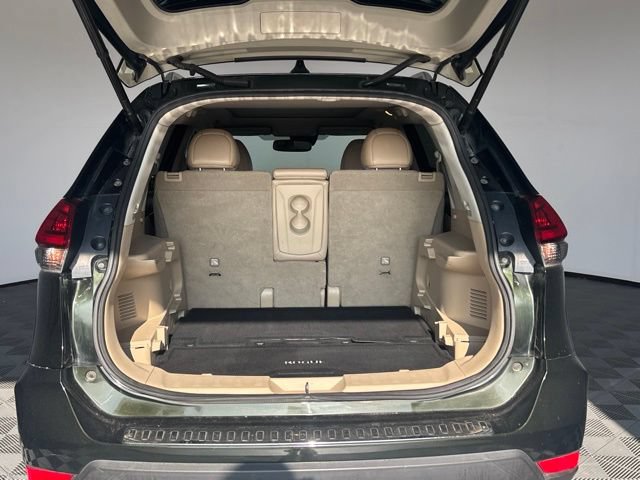 Used 2018 Nissan Rogue SL w/ Premium Package AWD/4WD image 26