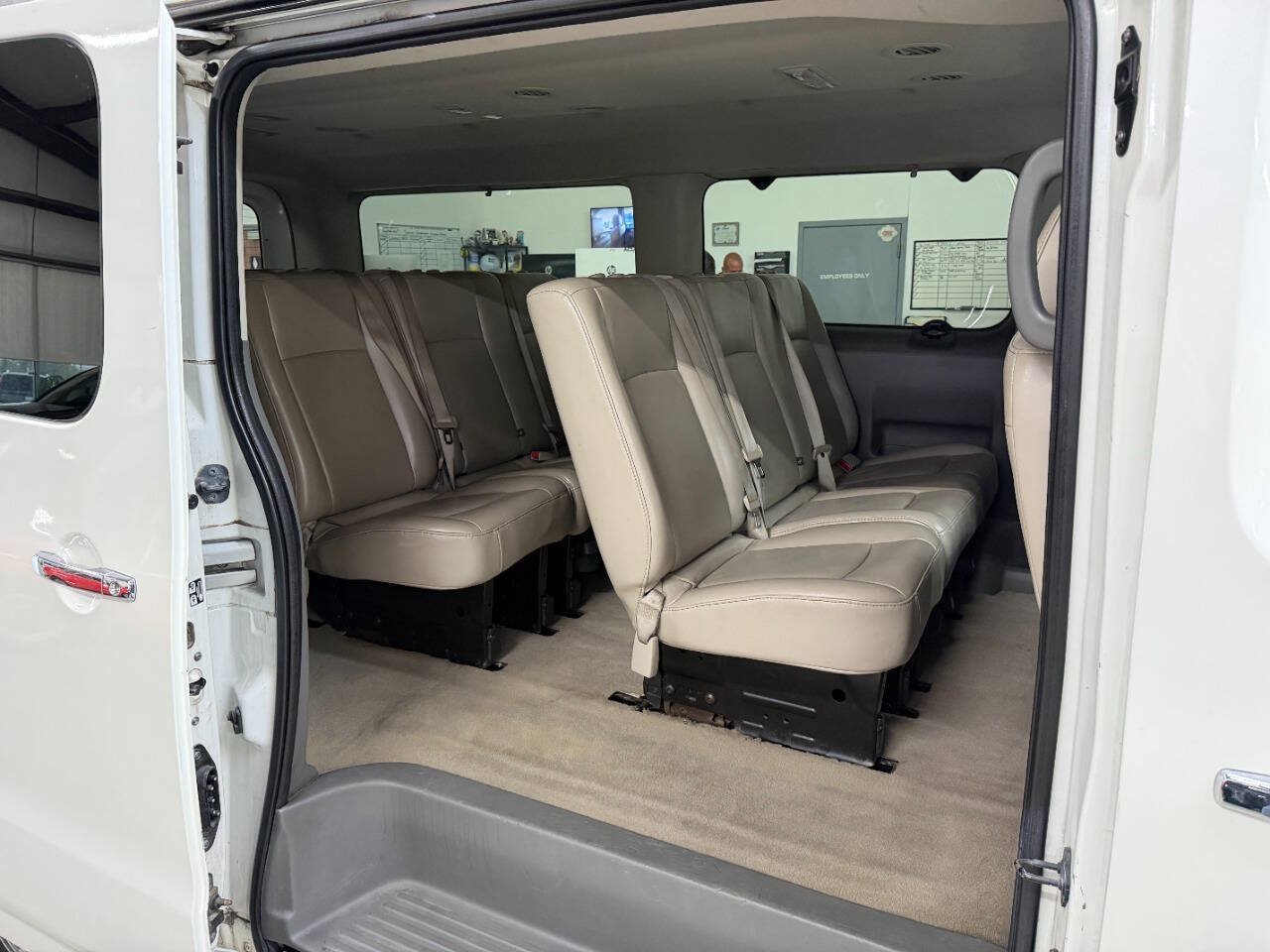 Used 2016 Nissan NV 3500 SL RWD image 12