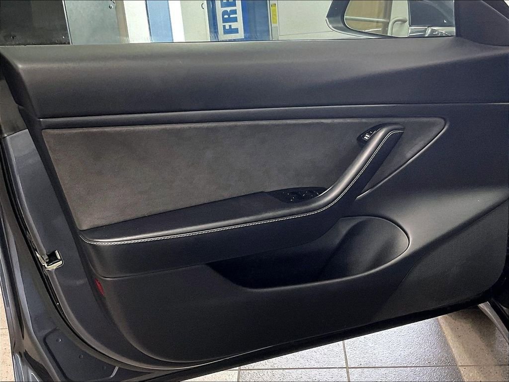 Used 2018 Tesla Model 3 Long Range AWD/4WD image 9
