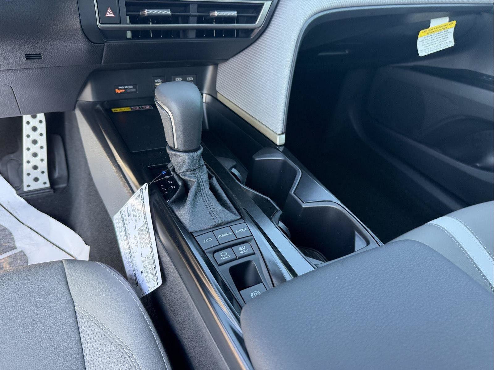 New 2026 Toyota Camry SE FWD image 34