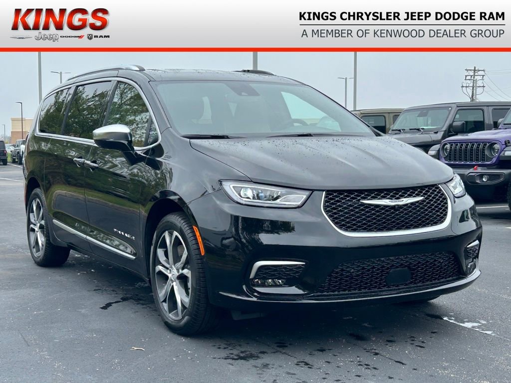 New 2026 Chrysler Pacifica Pinnacle image 1