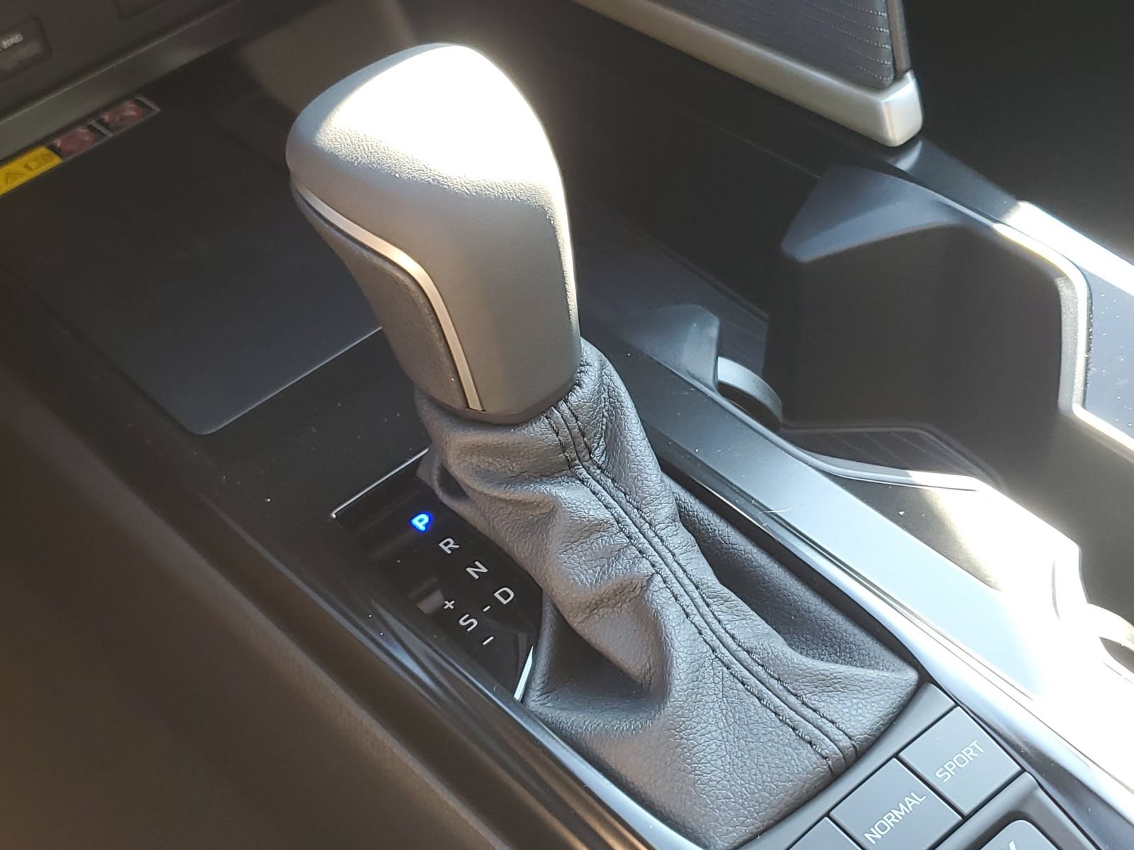 New 2026 Toyota Camry SE AWD/4WD image 30
