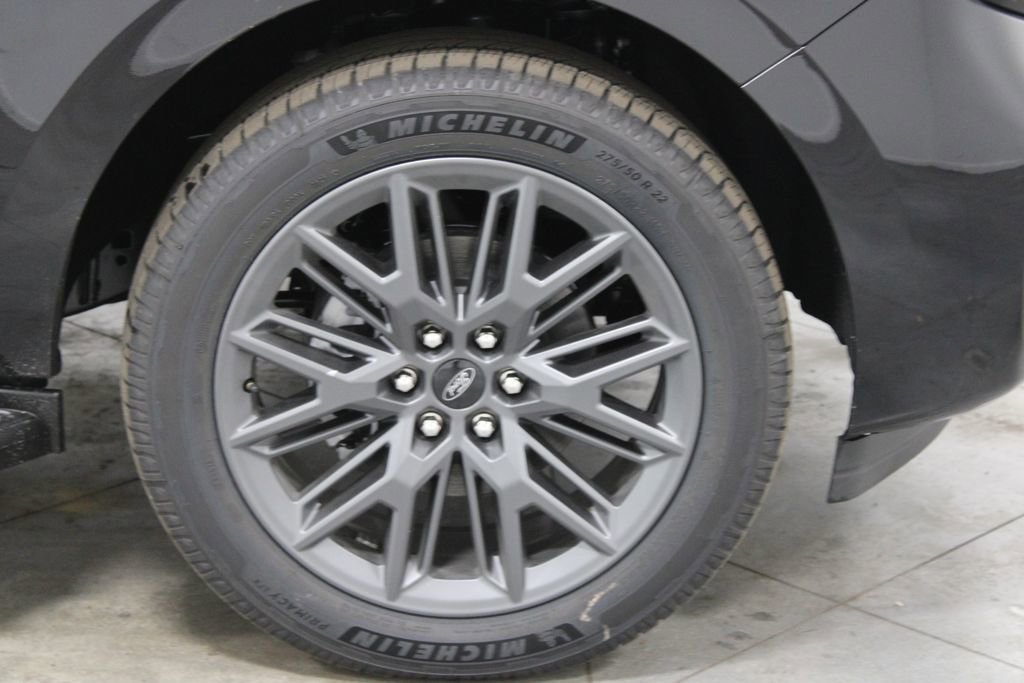 New 2026 Ford Expedition Platinum image 11