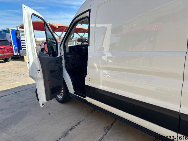 Used 2023 Ford Transit 250 Medium Roof AWD image 12