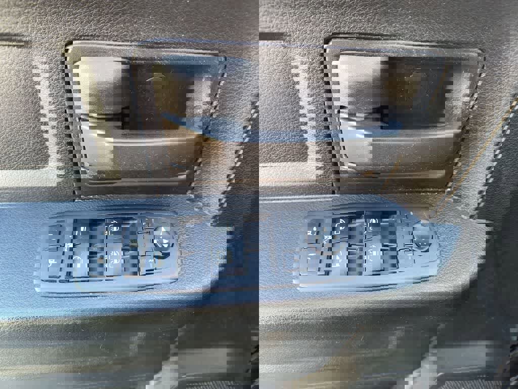 Used 2018 RAM 1500 Express w/ Wheel & Sound Group image 13