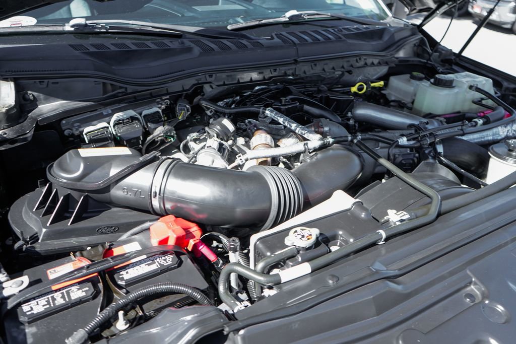 Used 2017 Ford F350 Lariat w/ Lariat Ultimate Package image 12