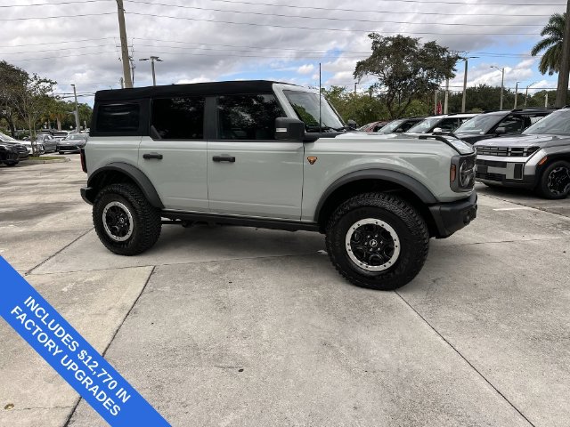 Used 2023 Ford Bronco Badlands AWD/4WD image 15