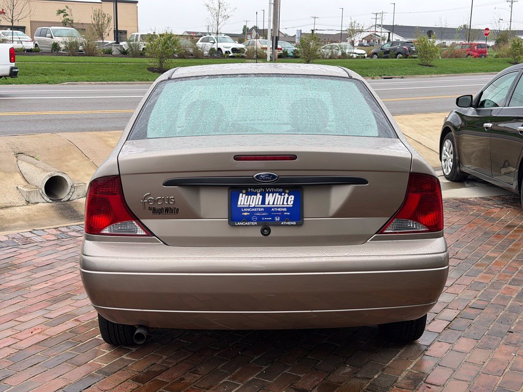 Used 2003 Ford Focus LX FWD image 4