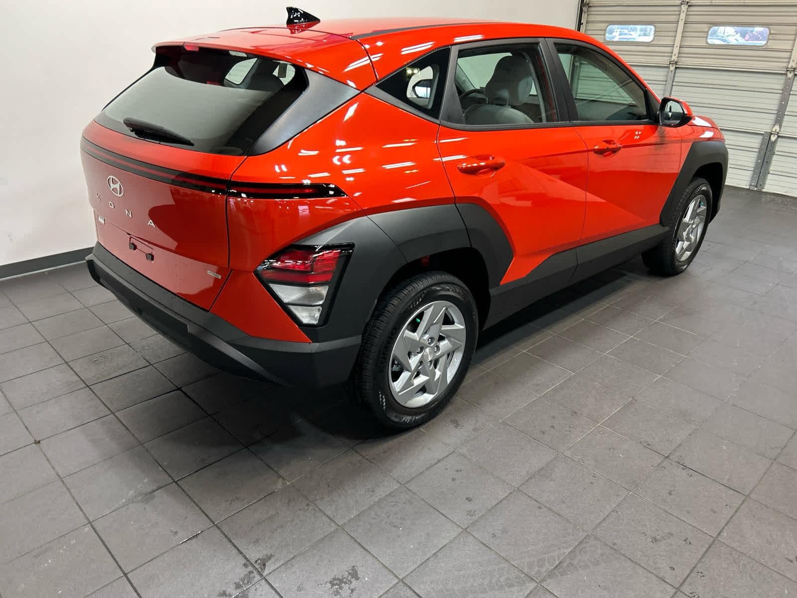 New 2027 Hyundai Kona SE AWD/4WD image 3