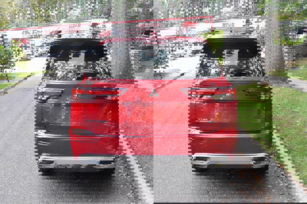 Used 2022 Mitsubishi Outlander SEL image 8