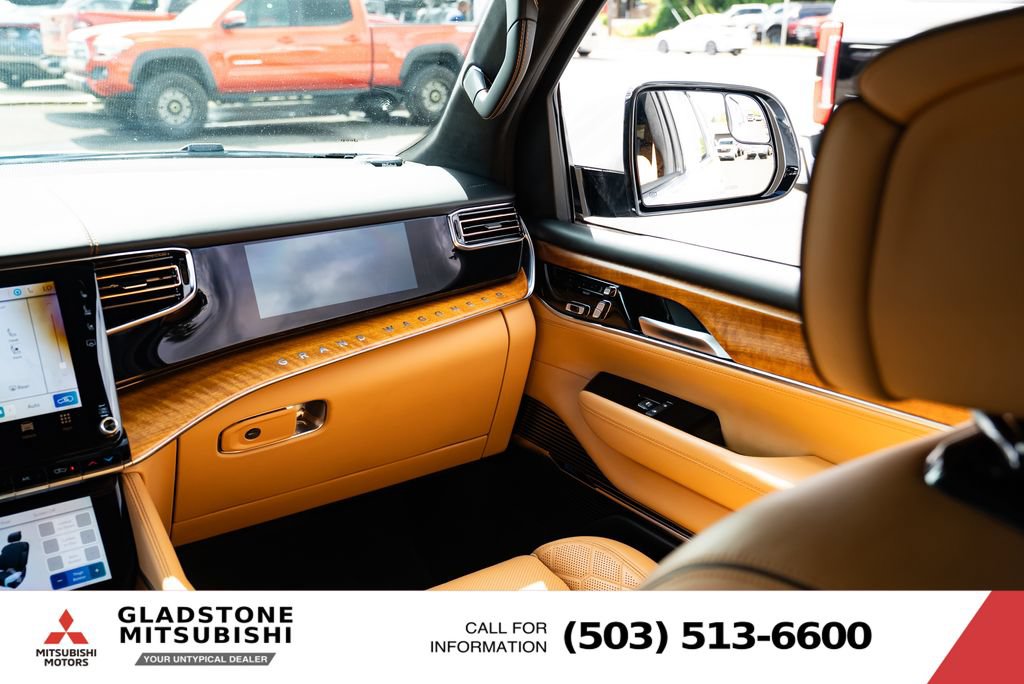 Used 2022 Jeep Grand Wagoneer Series III w/ Rear Seat Video Group 1 AWD/4WD image 10