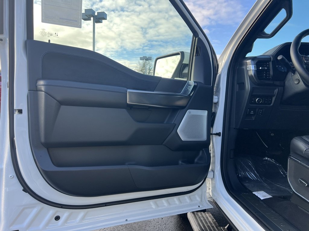 New 2025 Ford F150 Platinum w/ Equipment Group 702A High image 9