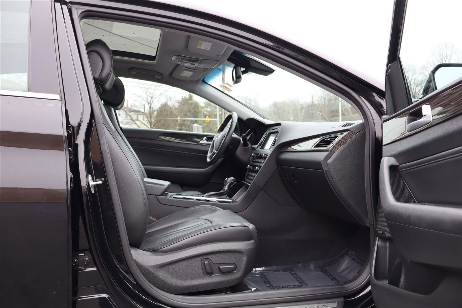 Used 2015 Hyundai Sonata Limited w/ Option Group 06 image 26