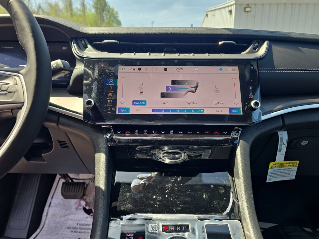 New 2026 Jeep Grand Cherokee Altitude AWD/4WD image 18