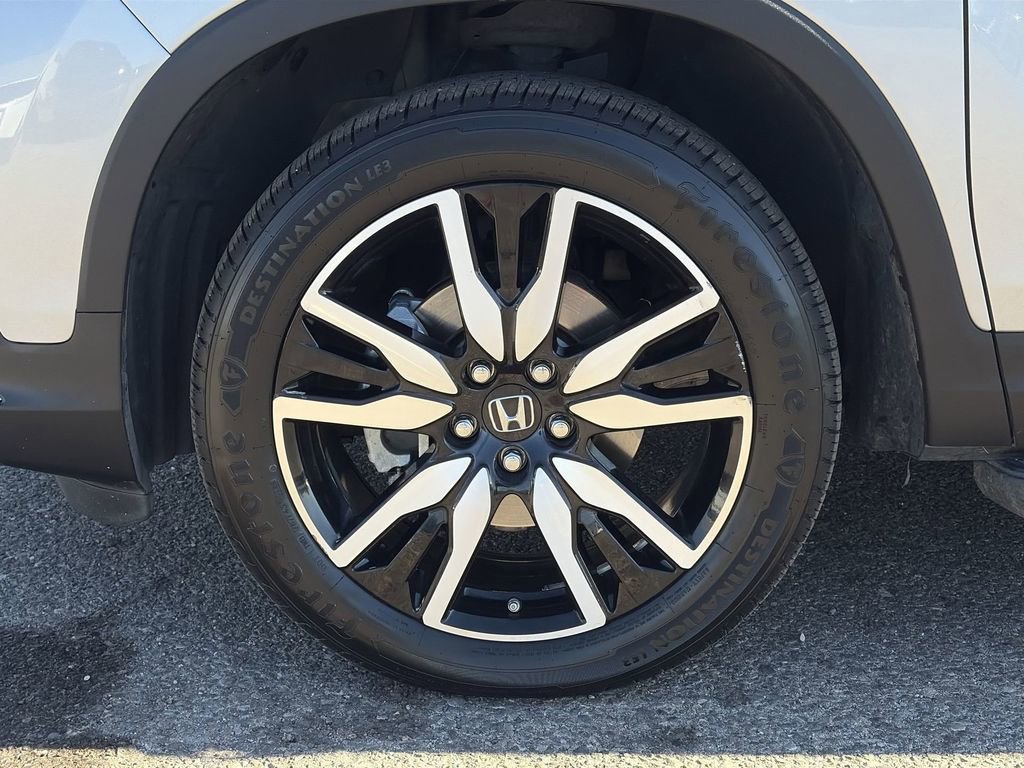 Used 2021 Honda Pilot Elite image 32