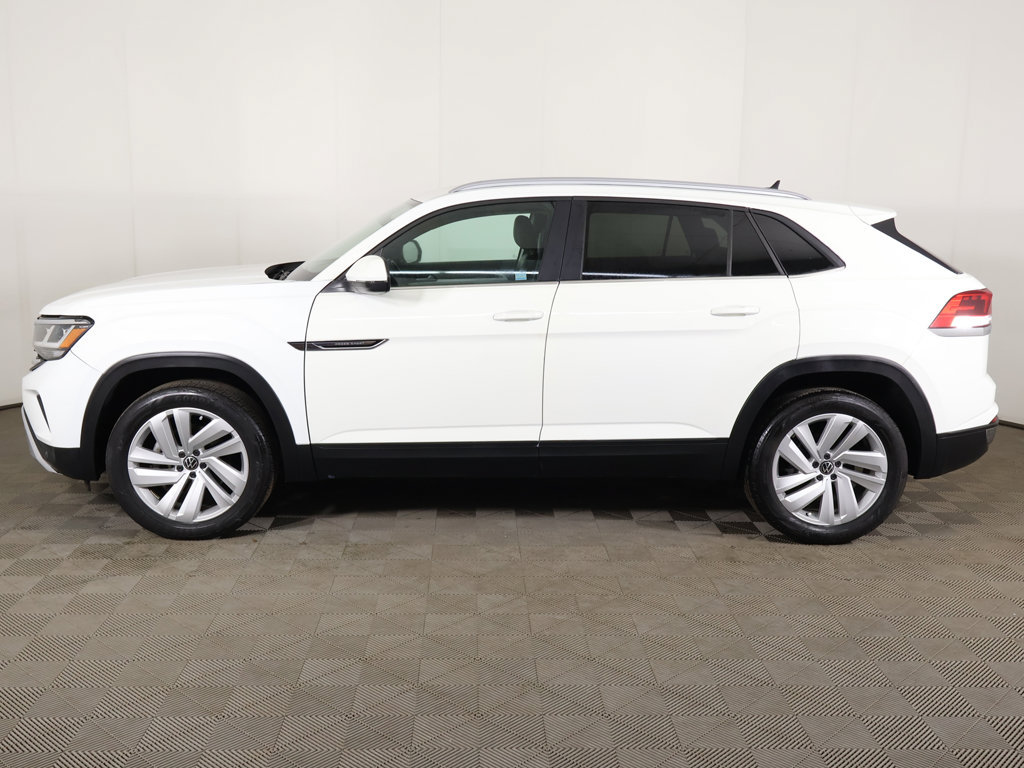 Used 2022 Volkswagen Atlas Cross Sport SE FWD image 17