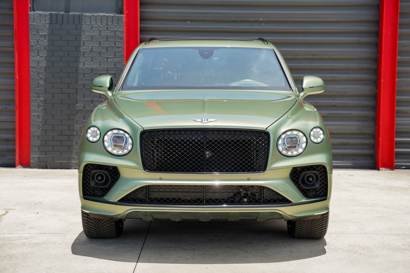 Used 2022 Bentley Bentayga AWD/4WD image 13