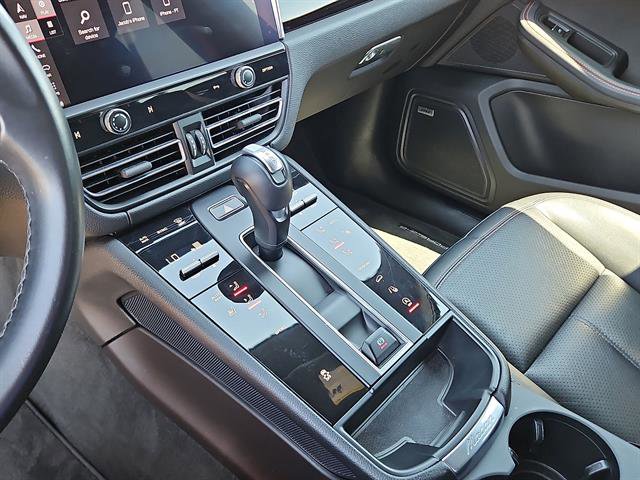 Used 2022 Porsche Macan AWD/4WD image 20