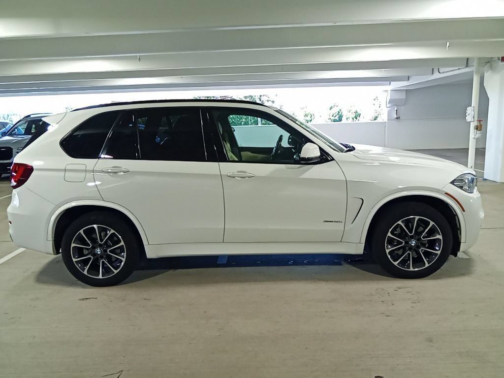Used 2017 BMW X5 xDrive35i AWD/4WD image 4
