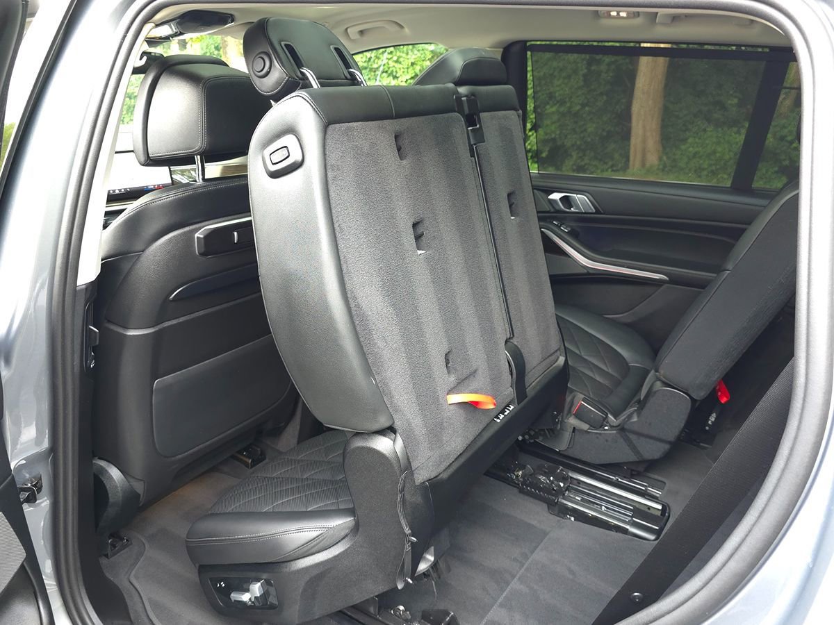 Used 2025 BMW X7 xDrive40i image 17