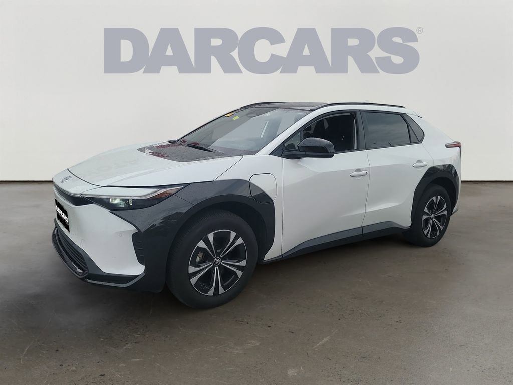 Used 2025 Toyota bZ4X AWD w/ Weather Package image 3