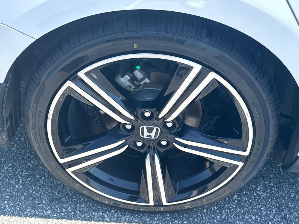 Used 2024 Honda Accord Sport image 17