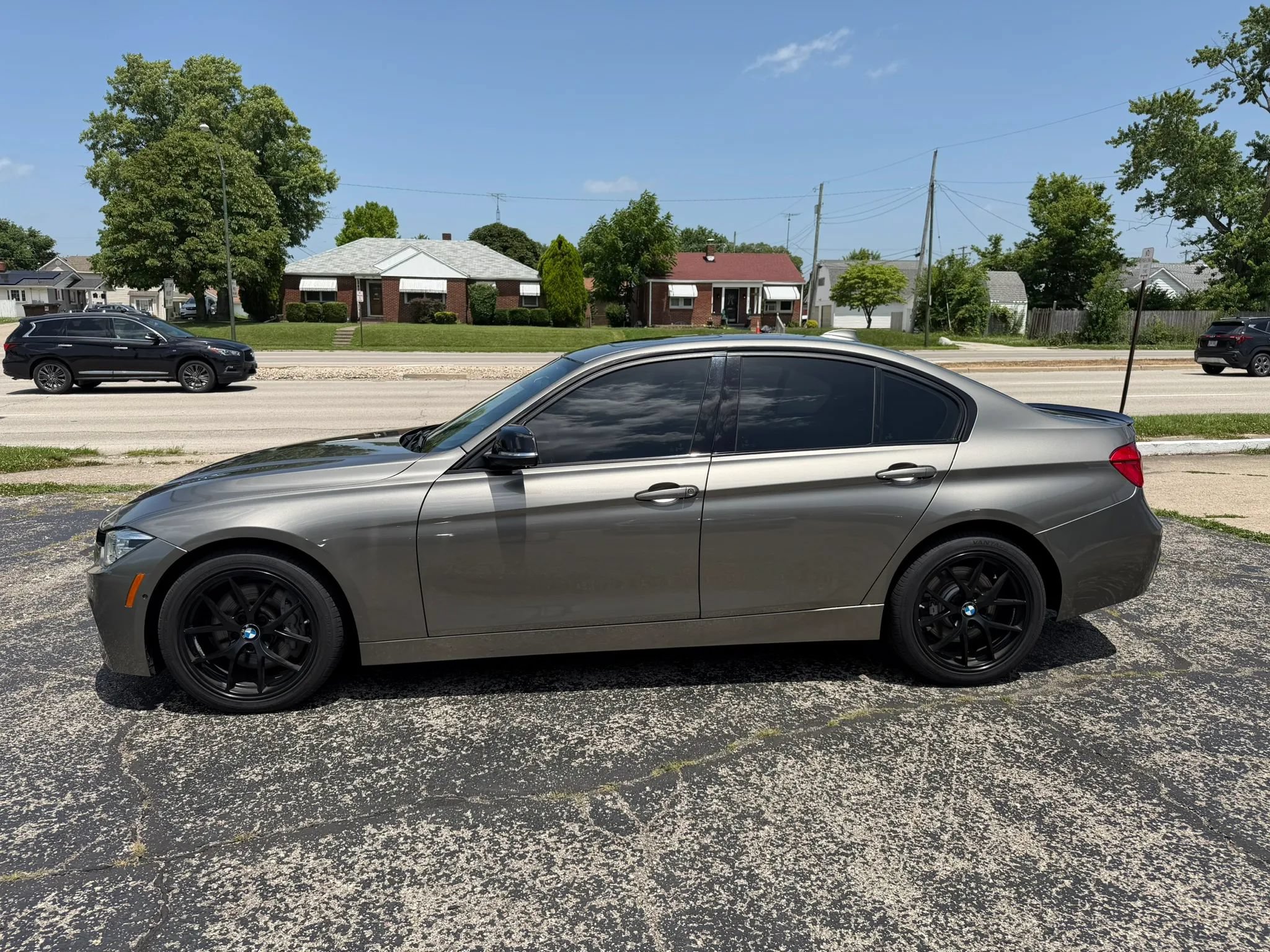 Used 2016 BMW 340i xDrive Sedan AWD/4WD image 5