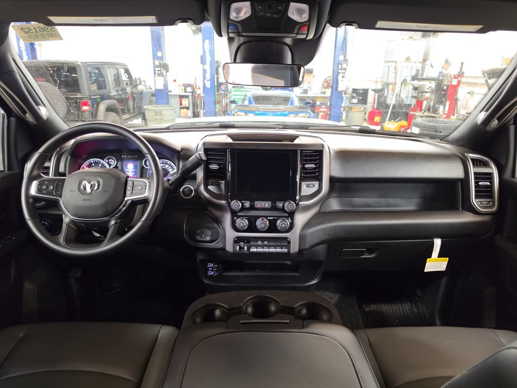 New 2026 RAM 3500 Tradesman AWD/4WD image 14