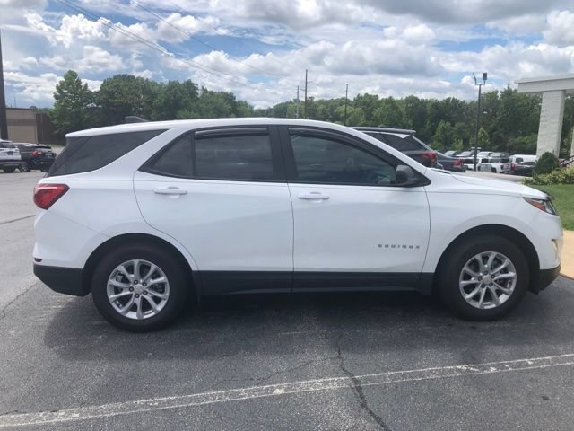 Used 2021 Chevrolet Equinox LS AWD/4WD image 3