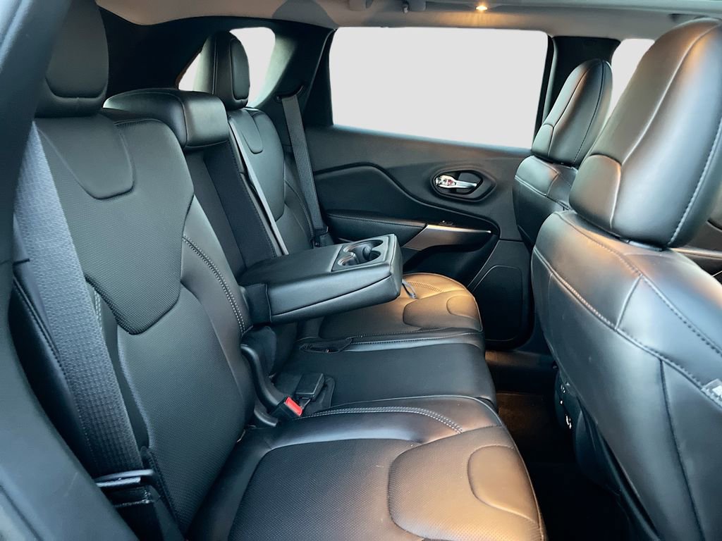Used 2021 Jeep Cherokee Limited w/ Elite Package image 28