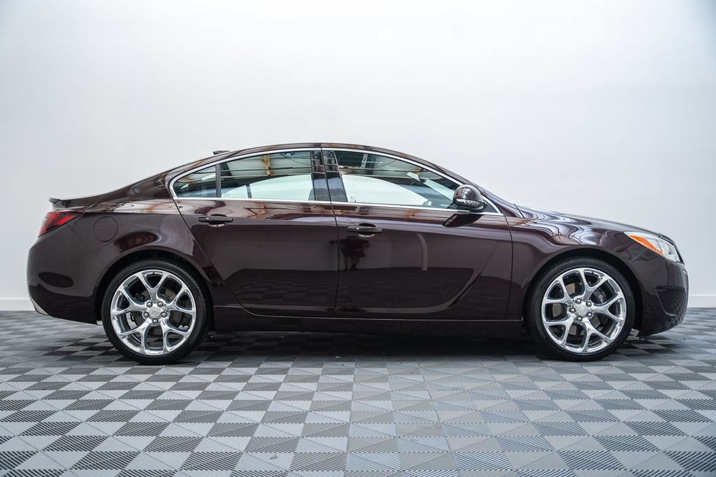 Used 2017 Buick Regal GS FWD image 4