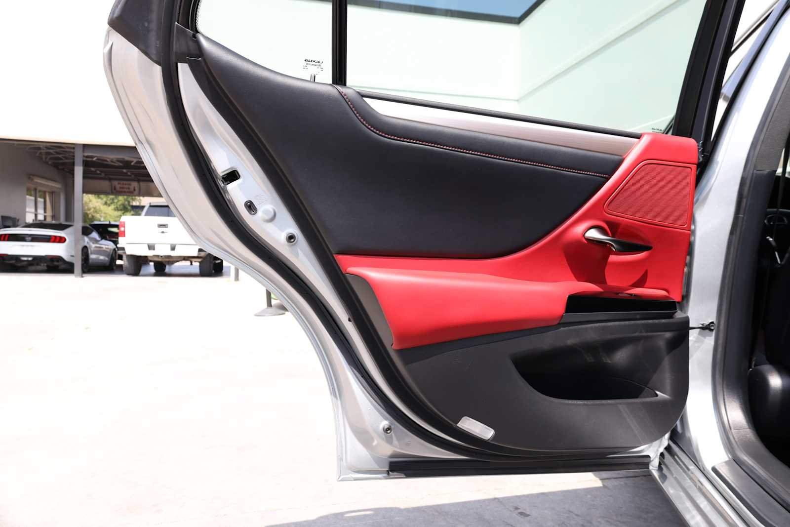 Used 2022 Lexus ES 300h F Sport w/ Accessory Package 2 FWD image 52