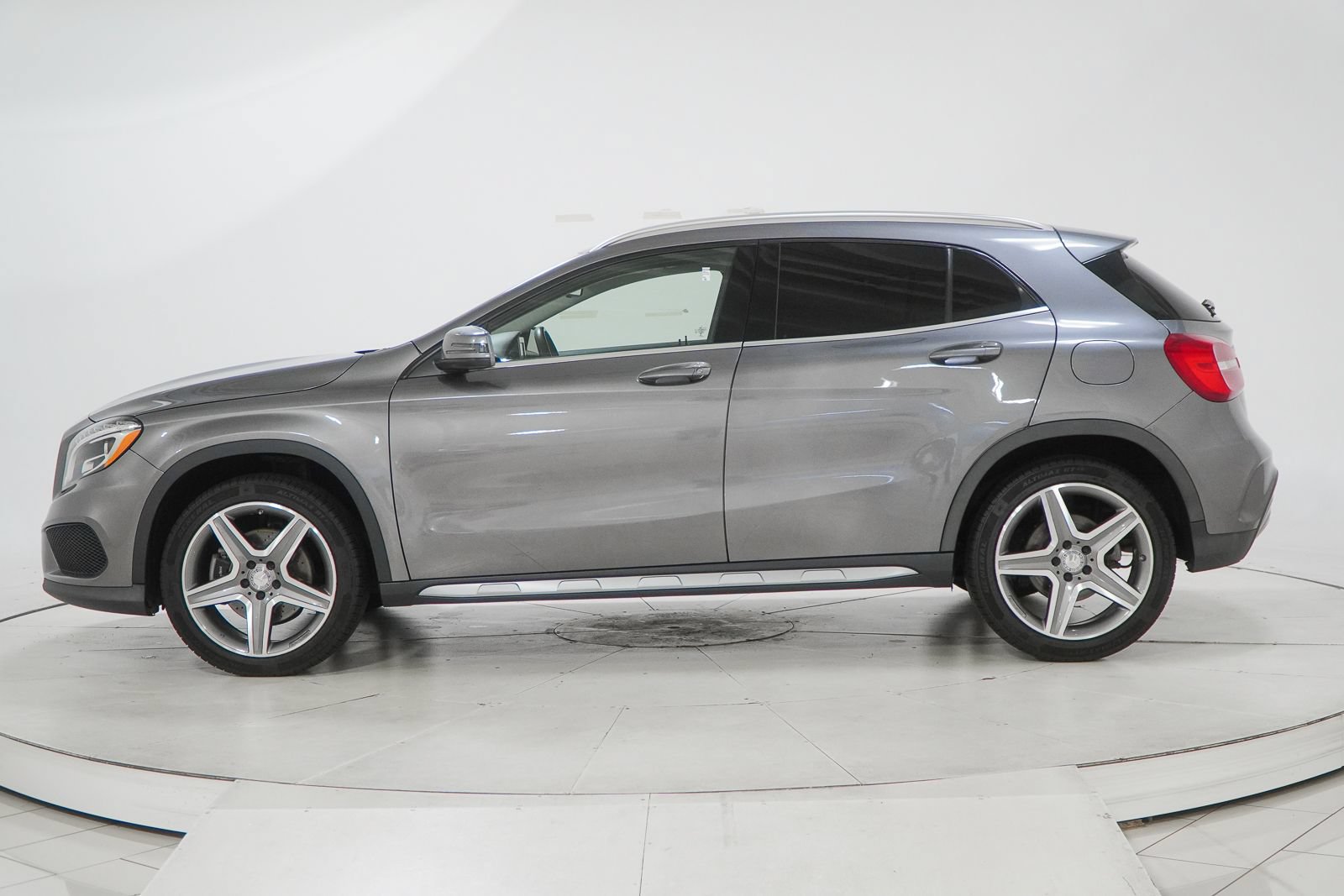Used 2015 Mercedes-Benz GLA 250 4MATIC image 5