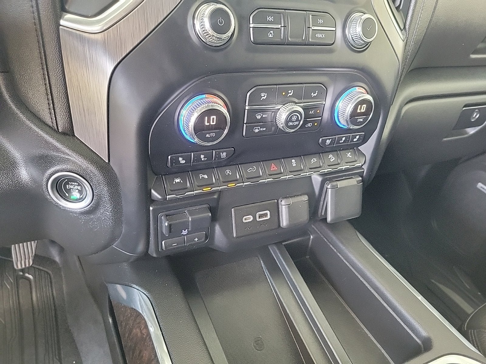 Certified 2019 GMC Sierra 1500 Denali w/ Denali Ultimate Package AWD/4WD image 23