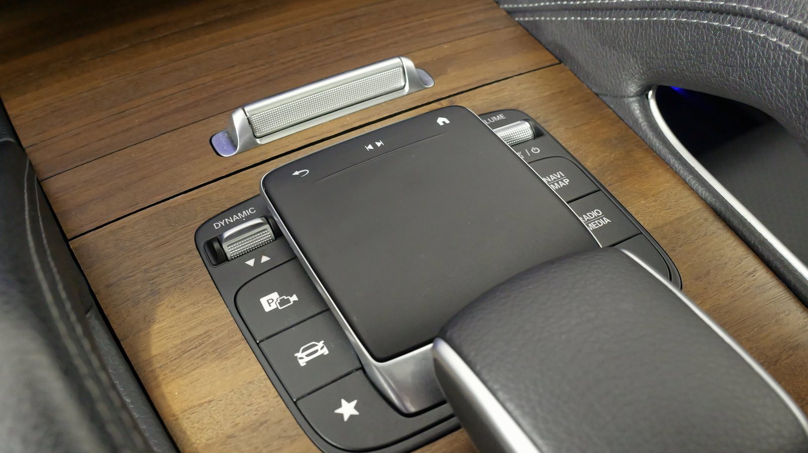 Used 2023 Mercedes-Benz GLE 350 4MATIC image 63