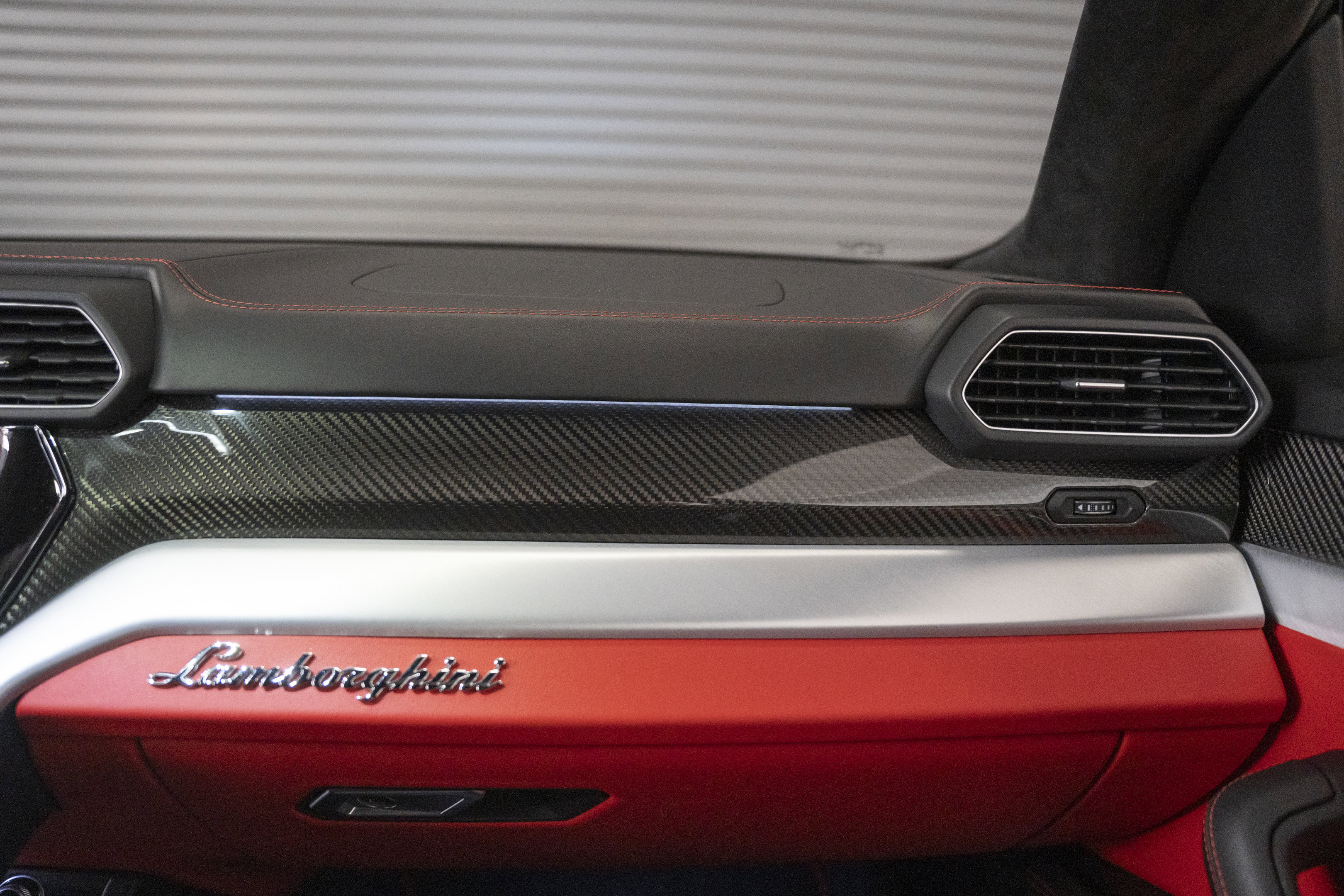 Used 2021 Lamborghini Urus AWD image 44