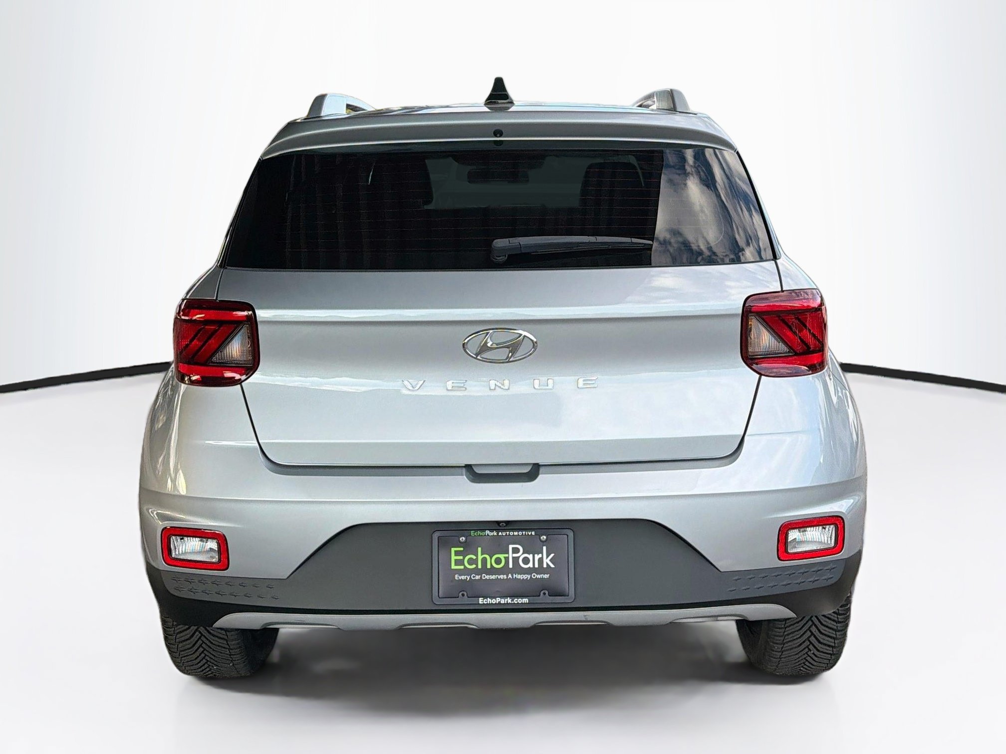 Used 2022 Hyundai Venue SEL w/ Cargo Package FWD image 7
