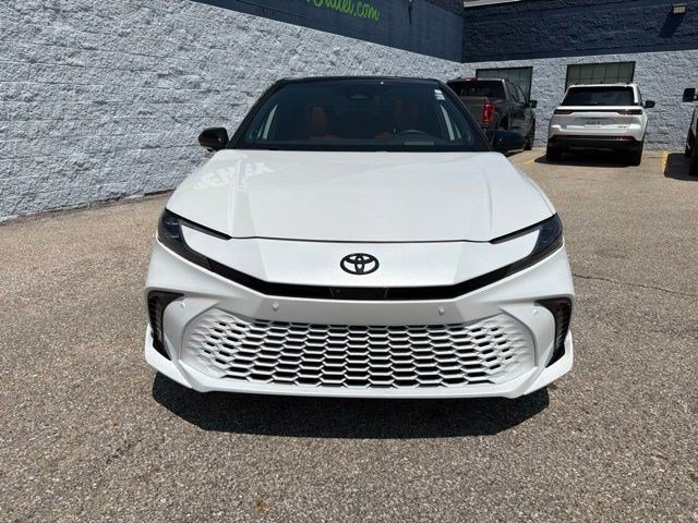 Used 2025 Toyota Camry XSE w/ Premium Plus Package AWD/4WD image 8