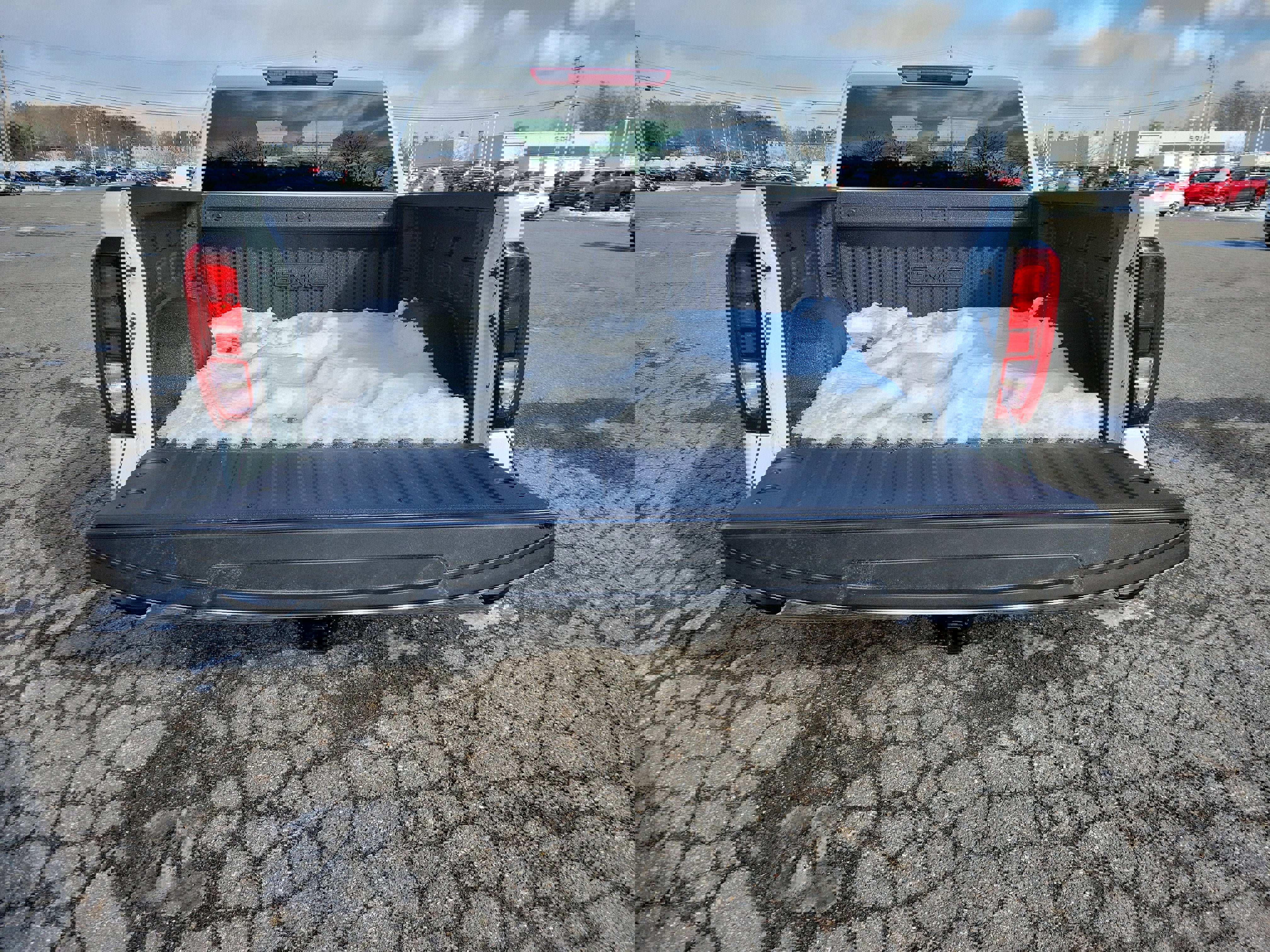 New 2026 GMC Sierra 1500 SLE image 16