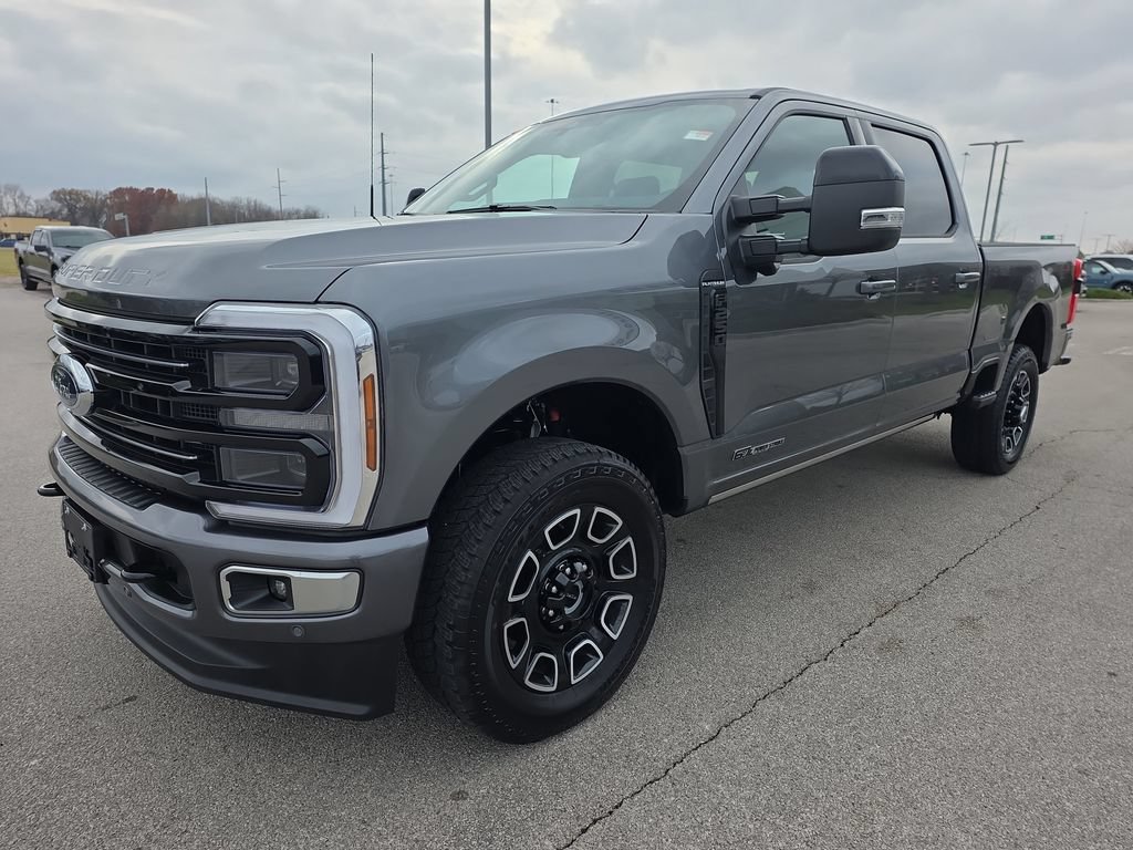 Used 2025 Ford F250 Platinum AWD/4WD image 3
