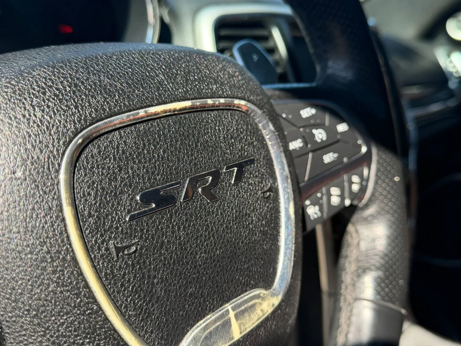 Used 2015 Jeep Grand Cherokee SRT AWD/4WD image 9