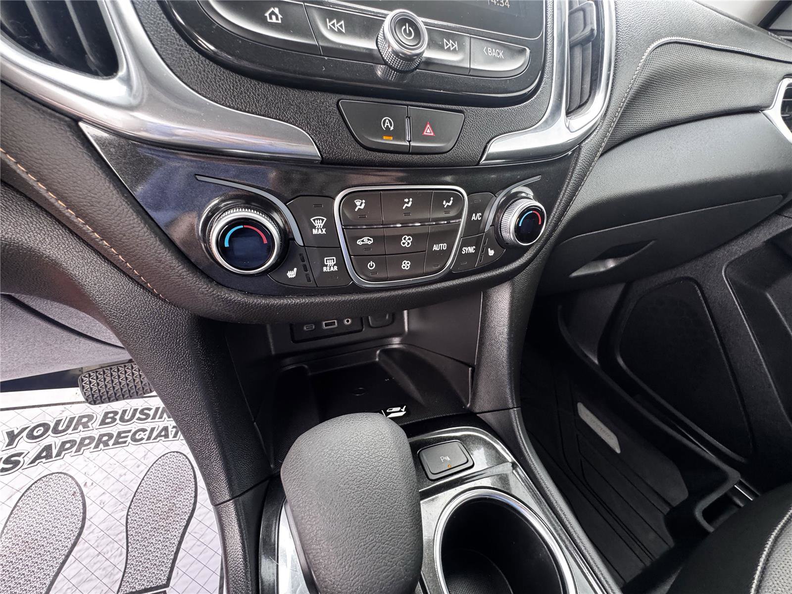 Used 2024 Chevrolet Equinox Premier w/ LPO, Floor Liner Package image 19