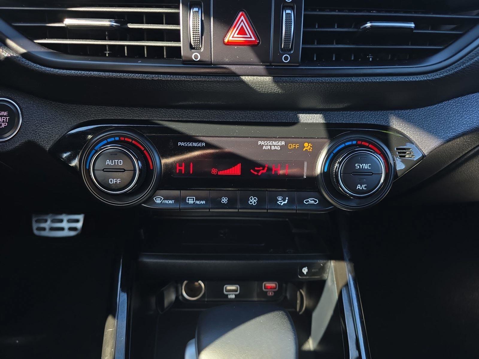 Used 2024 Kia Forte GT-Line w/ GT-Line Premium Package image 21