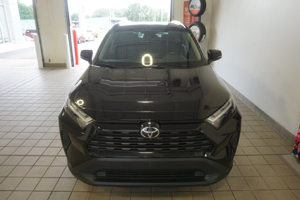 Certified 2025 Toyota RAV4 XLE AWD/4WD image 13