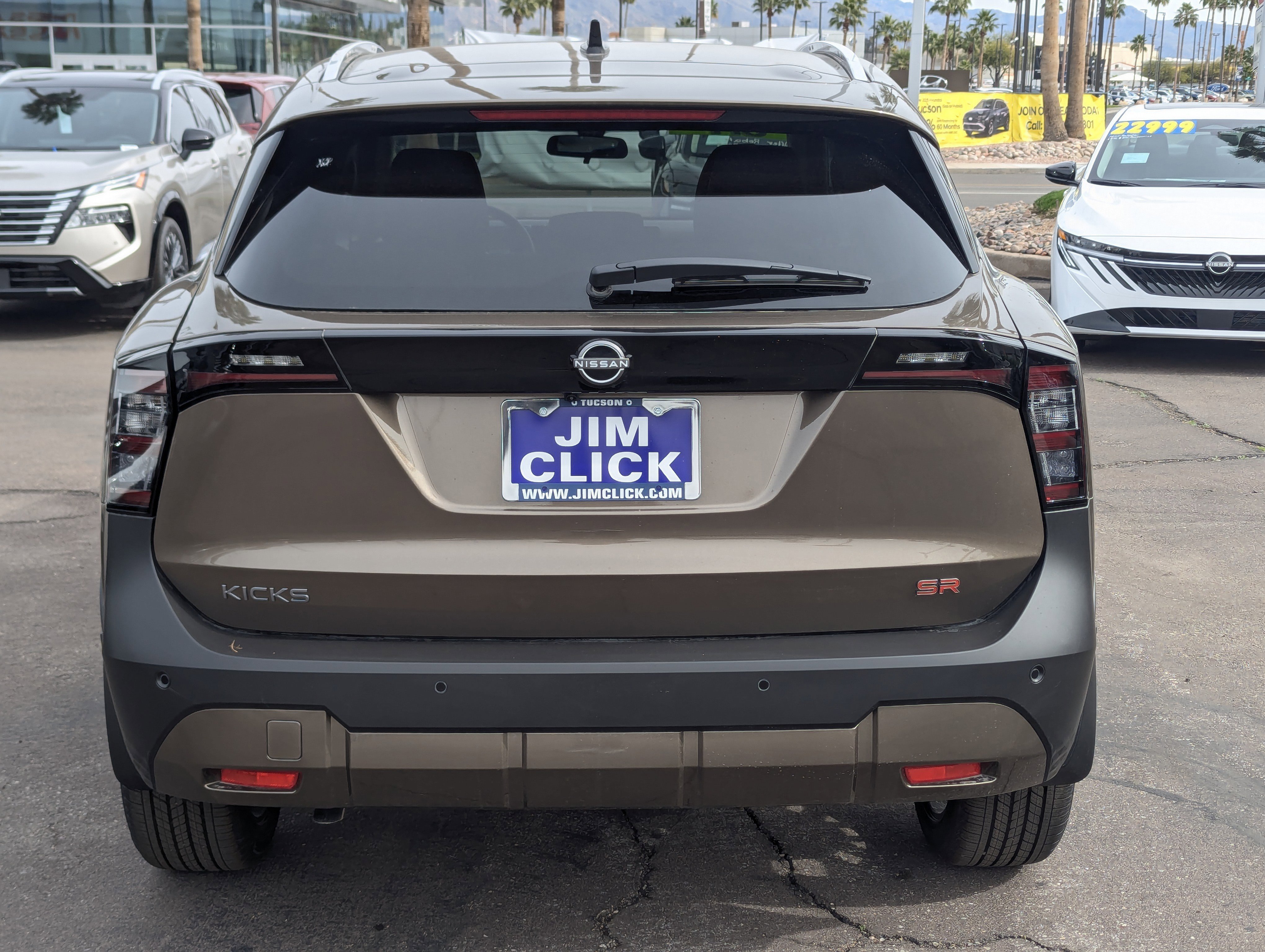 New 2026 Nissan Kicks SR image 3