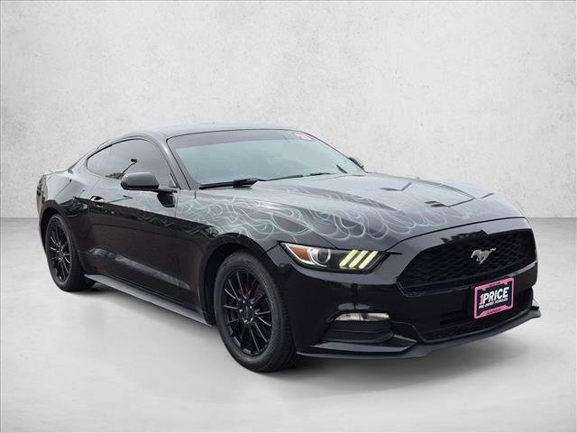 Used 2015 Ford Mustang Coupe RWD image 3